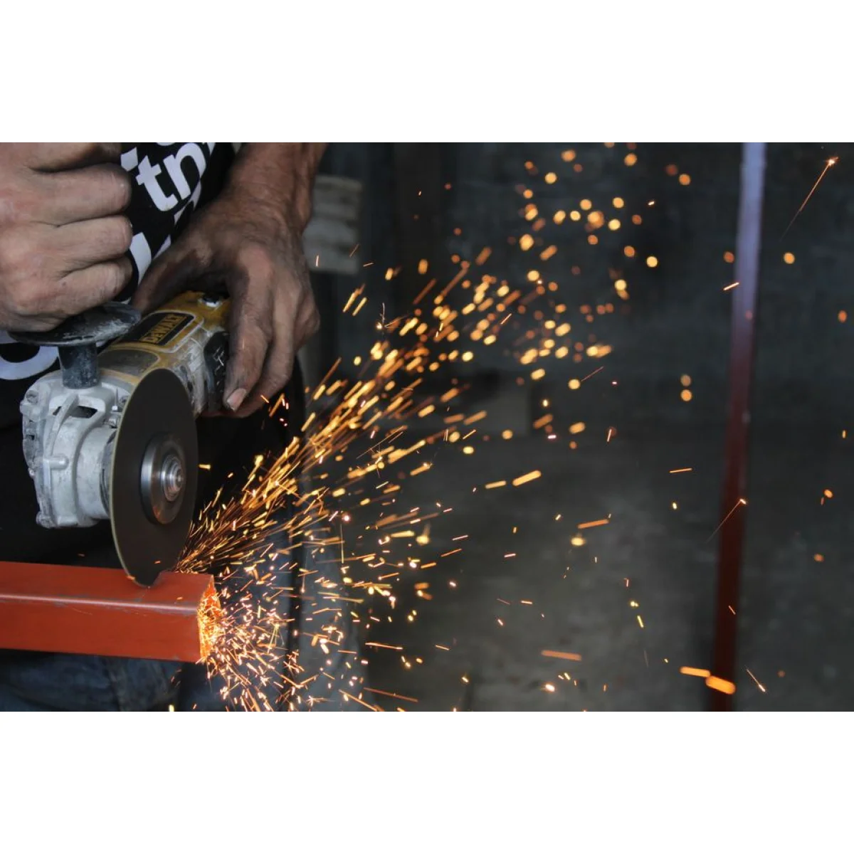 DeWalt DWE492 Angle Grinder 115mm